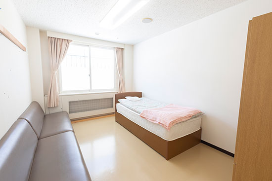 とみがおか_居室